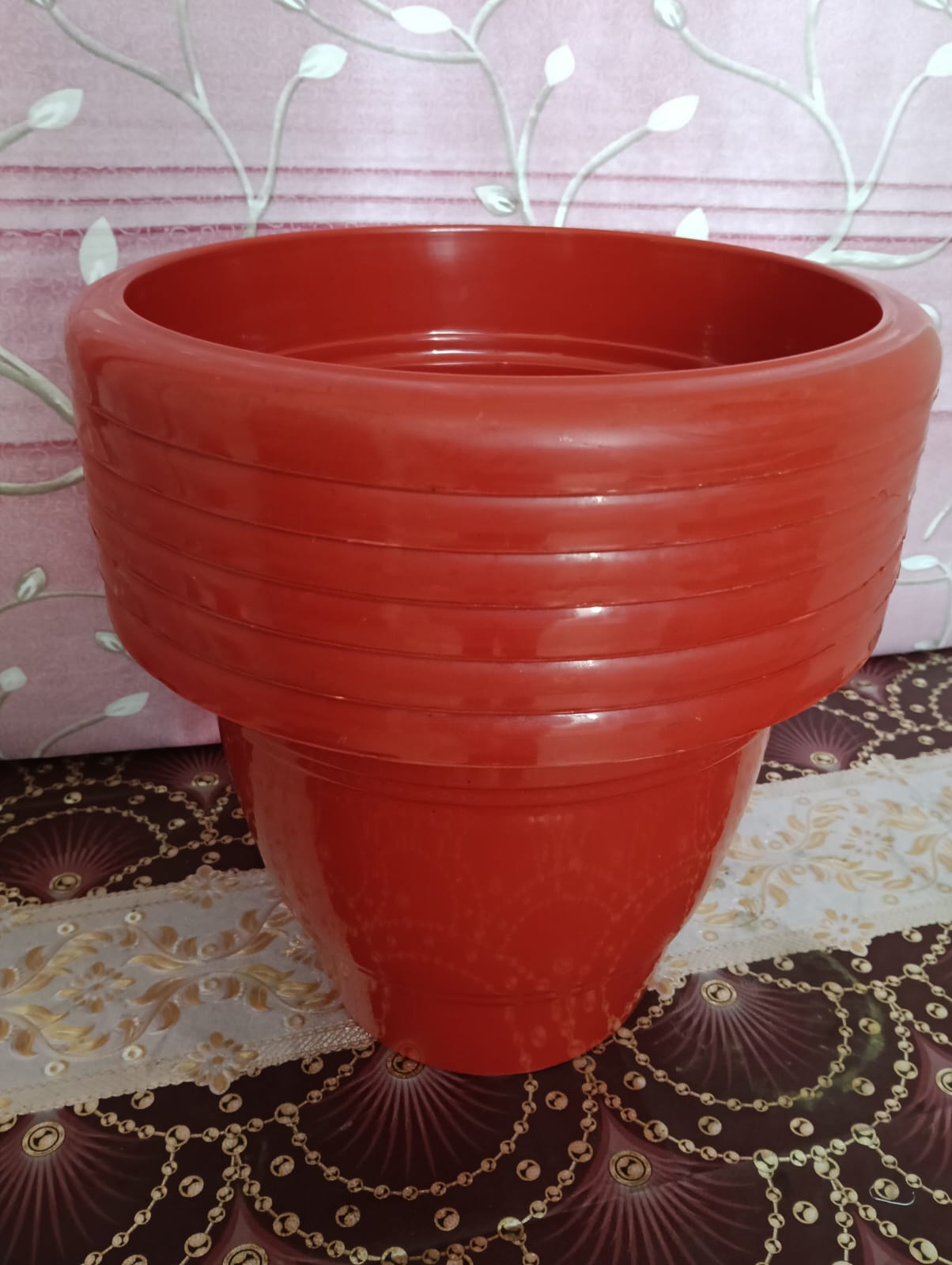 10 inch red pot